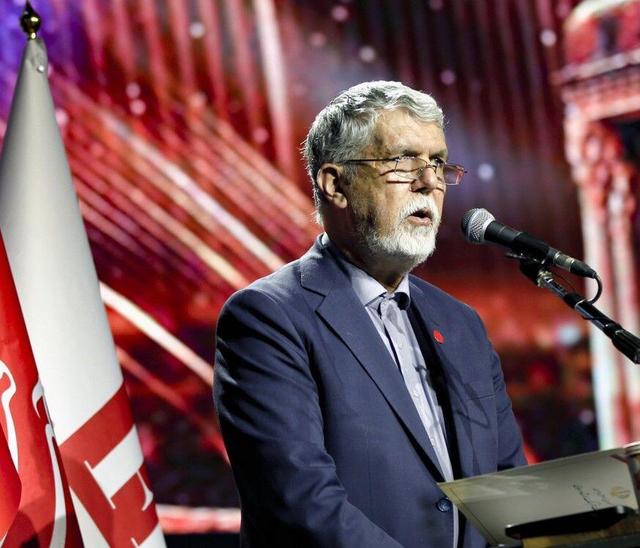وزیر فرهنگ و ارشاد اسلامی: شعر در ایران همواره یک مقاومت ملی پدید می‌آورد
