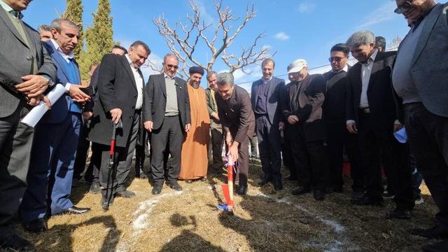 چهار طرح توسعه شبکه برق در شهرستان دنا بهره‌برداری شد