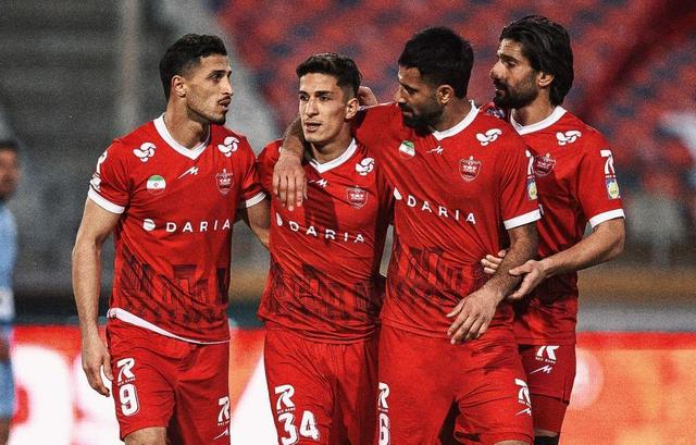 ستاره جوان دست اوسمار را گرفت/ پرسپولیس در یک قدمی صدر جدول