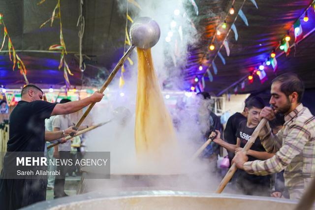 پخت ۵۰ تن سمنو در شیراز