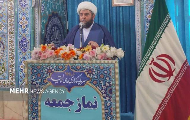 امام جمعه بندر کیاشهر: ملت ایران در برابر تهدیدها مرعوب نمی‌شود