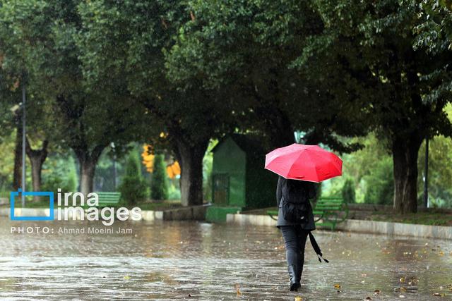 پیش بینی وزش باد شدید و بارش‌های رگباری در قم