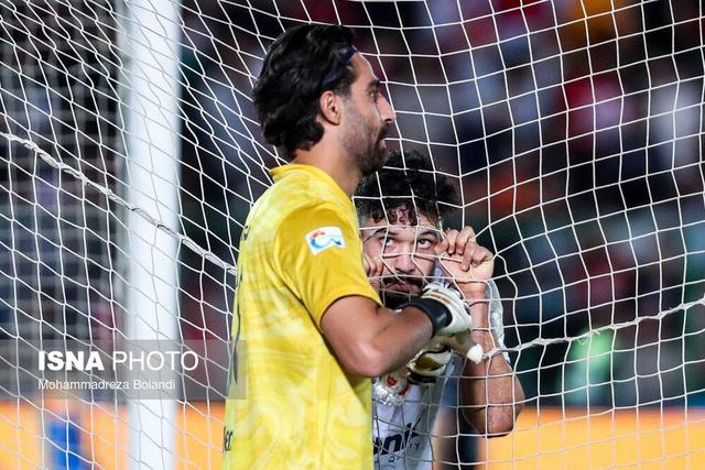 شکست پرسپولیس در نیمه نخست برابر ملوان/ برد خانگی شاگردان اخباری