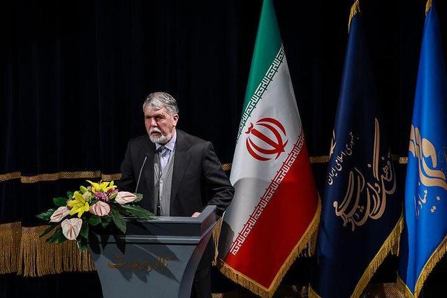 وزیر فرهنگ: هویت ملی خود را مدیون کتاب هستیم