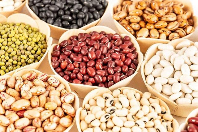 پیش بینی قیمت حبوبات در ماه رمضان و شب عید/ گرانی قیمت ها در راه است؟