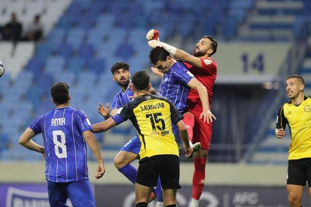خلاصه بازی استقلال مقابل الحسین