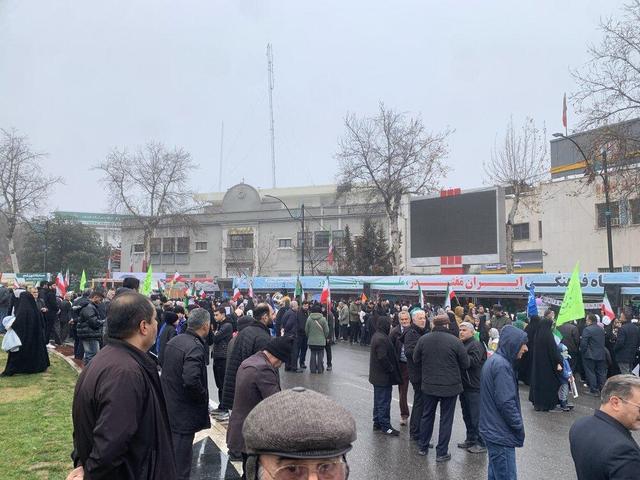 راهپیمایی باشکوه ۲۲ بهمن در گلستان آغاز شد