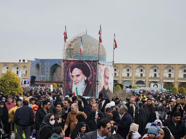 تصاویر | خروش نصف‌جهان در فجر ۴۷