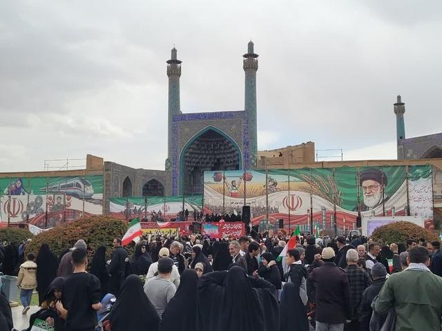 ببینید | جلوه‌هایی از حماسه تماشایی مردم نصف جهان در ۲۲ بهمن ۱۴۰۴