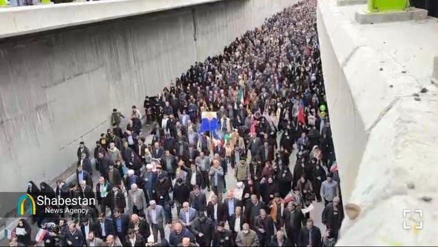 روایت متحرک مردم از ۲۲ بهمن در ایلام