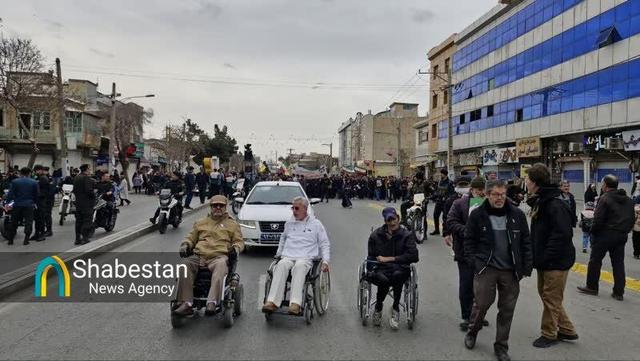 حضور باشکوه مردم دارالمومنین و دارالمجاهدین همدان در راهپیمایی ۲۲ بهمن