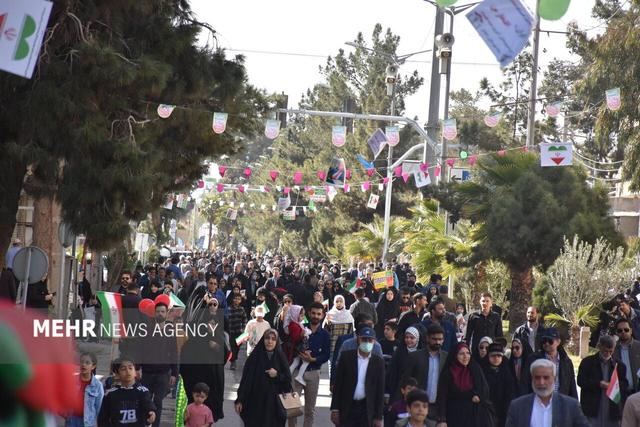 مردم زاهدان گل کاشتند؛ حماسه‌ای دیگر از فارس و بلوچ در ۲۲ بهمن ۱۴۰۴
