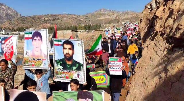جشن ۴۷ سالگی انقلاب اسلامی در منظم‌ترین روستای خشتی جهان
