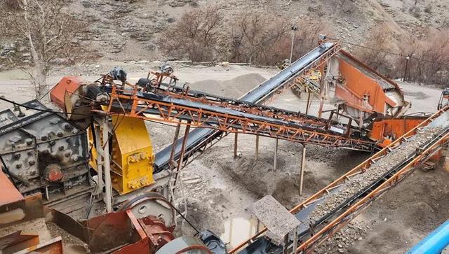 آغاز بهره‌برداری از طرح توسعه کارخانه شن و ماسه باینگان