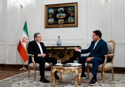 عراقچی: در پی یک پیشنهاد عملی برای تضمین عدم وجود سلاح هسته‌ای هستیم