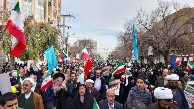 خروش مردم غرب مازندران در راهپیمایی ۲۲ بهمن