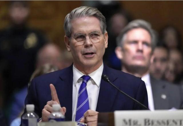 وزیر خزانه‌داری آمریکا: احتمال دستیابی به توافق با ایران وجود دارد