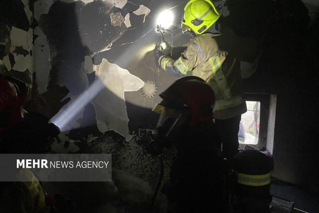 حریق منزل مسکونی در بزرگراه سردار سلیمانی مشهد مهار شد 
