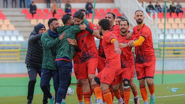 ظهور مدعی جدید در لیگ یک؛ مس شهربابک در یک‌قدمی صعود به لیگ برتر