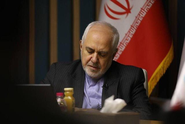 اولین پیام ظریف با انتشار یک تصویر پس از حوادث اخیر