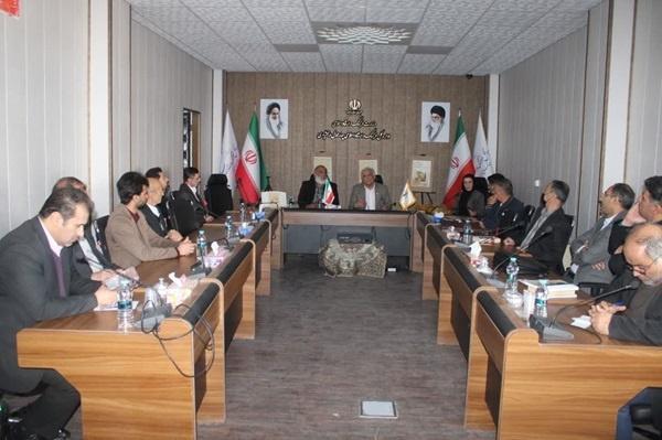 آیین رونمایی کتاب‌ها و نکوداشت پژوهشگر برتر ملی در شهرکرد برگزار شد