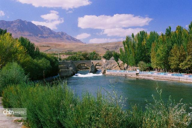 تقویت اطلاع‌رسانی ظرفیت‌های گردشگری چهارمحال و بختیاری در دستور کار قرار دارد