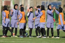 برای حضور در اردوی تیم ملی بانوان/ جعفری ۲۵ بازیکن را به خط کرد