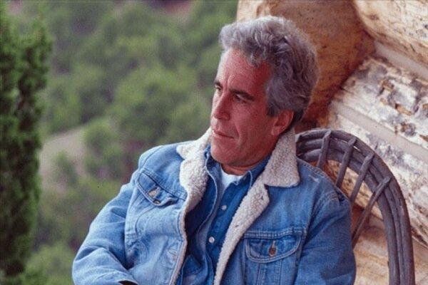 استفاده اپستین از فرودگاه‌های انگلیس برای قاچاق انسان