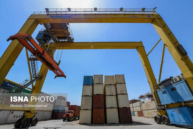 افزایش ۴۴ درصدی عملیات تخلیه و بارگیری در بنادر آبادان تا پایان دی‌ماه