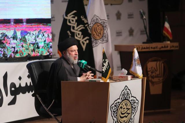 تأکید آیت‌الله حکیم بر نقش رمضان در بازسازی روابط خانواده و حمایت از جوانان