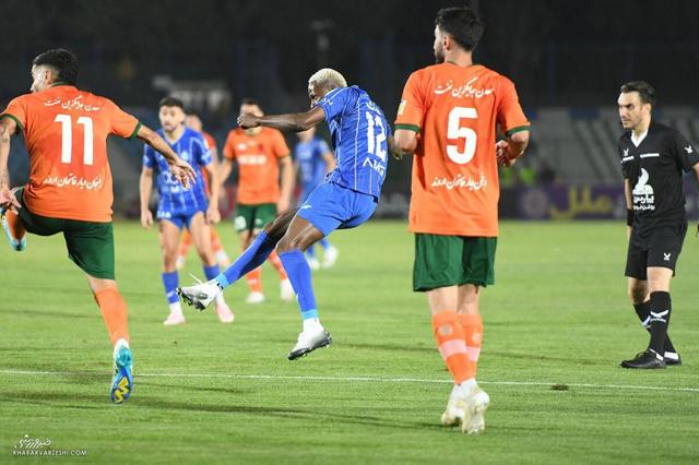 استقلال با پوستری متفاوت به استقبال مس رفسنجان رفت + عکس