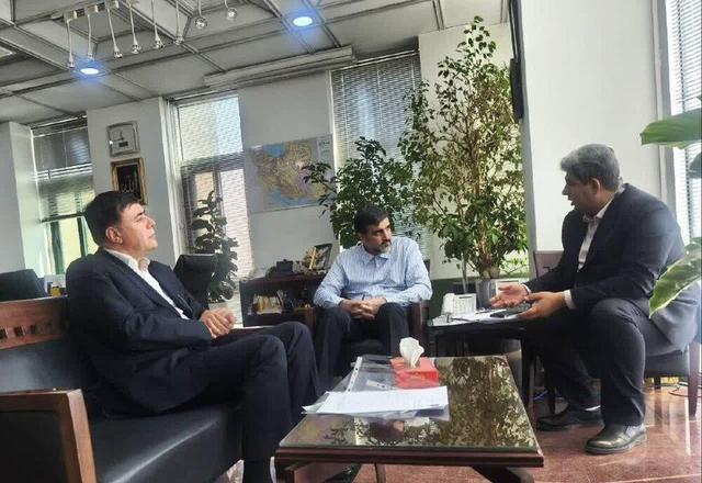 پیگیری تامین اعتبار رفع نقاط حادثهخیز و نوسازی ناوگان حمل و نقل استان کرمان