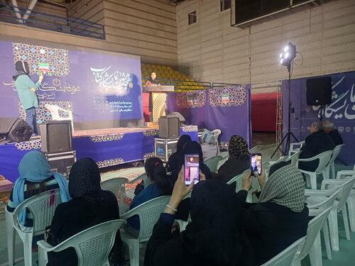 حضور پرشور خانواده‌ها و دانش‌آموزان در سالن غدیر