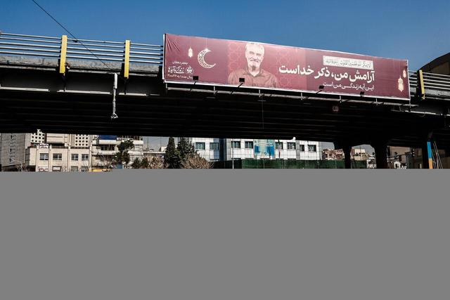 بیلبوردهای شهری با موضوع «زندگی با آیه‌ها»