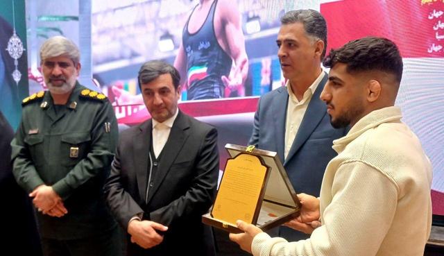 جوانان برتر شهرستان ری تجلیل شدند