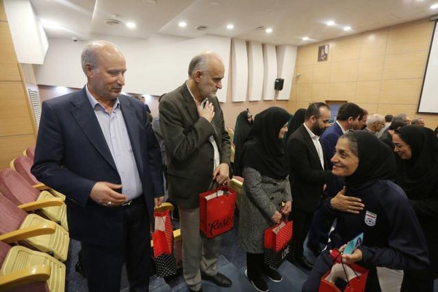 تاکید مهدی تاج بر تمرکز و آرامش تیم ملی فوتبال زنان در مسیر جام ملت‌ها