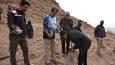 کاشت نهال بادام کوهی در کوهستان قطرم بافق