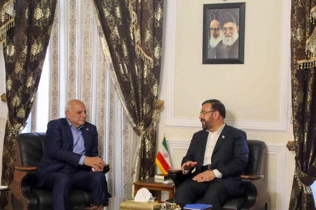 استاندار فارس: مبنای مدیریت استان، خرد جمعی و تعامل منطقی با بخش خصوصی است