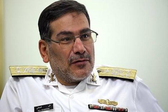 بازنشر بخشی از گفتگوی شنیدنی دریاسالار شهید علی شمخانی با برنامه شناسنامه