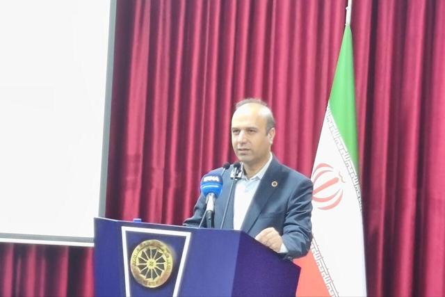 رییس اتاق بازرگانی زنجان: واردات مواد اولیه صنایع وابسته به پتروشیمی تسهیل شود