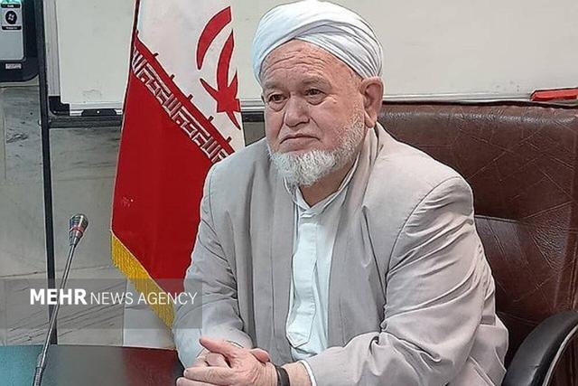 اطاعت از رهبری و وحدت شیعه و سنی، دو رکن اساسی امت اسلامی است