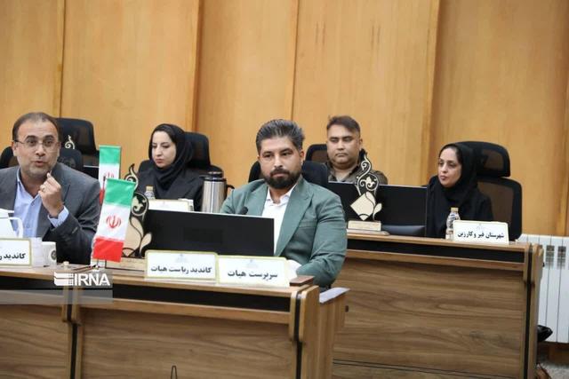 محمدرضا خیراندیش رئیس هیات شمشیربازی فارس ماند 
