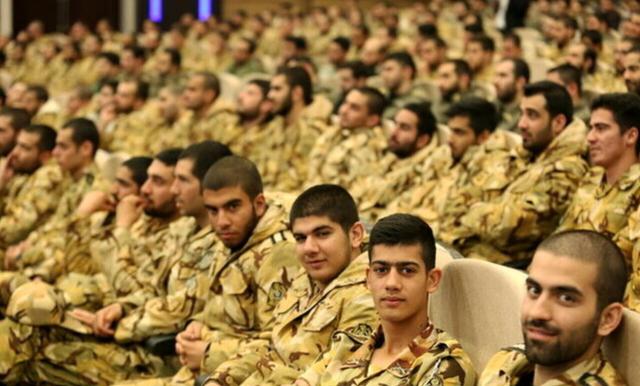 دوازدهمی‌ها تا چند سالگی از «سربازی» معاف هستند؟/ آموزش و پرورش: اگر کنکور امسال به تعویق بیفتد، احتمال اینکه نظام وظیفه برای سال بعد مهلت شرکت در آن را تمدید کند، بسیار زیاد است