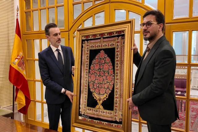 قدردانی جامعه قرآنی از سفیر اسپانیا در ایران