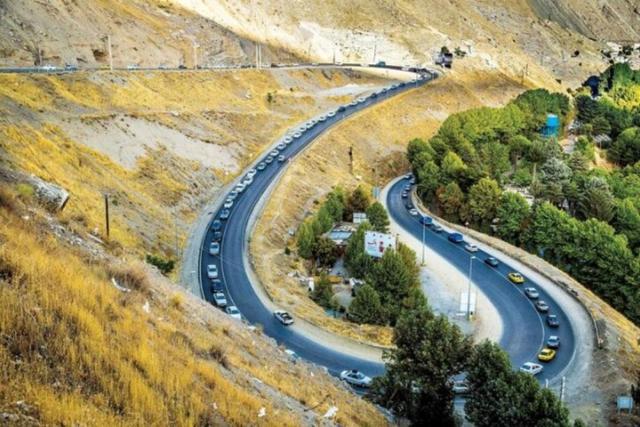 ترافیک نیمه‌سنگین در محور چالوس و آزادراه کرج–تهران