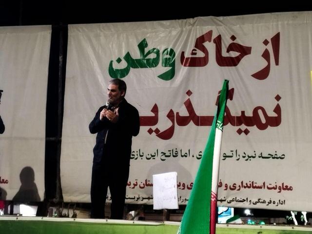نماینده مجلس: چکمه‌ ایران در تنگه هرمز بر گلوی اقتصاد آمریکاست