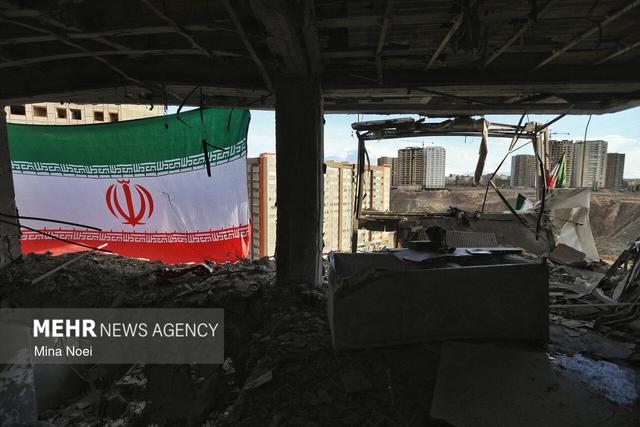 خطای ادراکی غرب در برابر بصیرت یک ملت؛ قدرتی از جنس استقامت