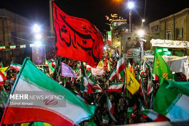 تجمع باشکوه زنجانی‌ها در دفاع از وطن