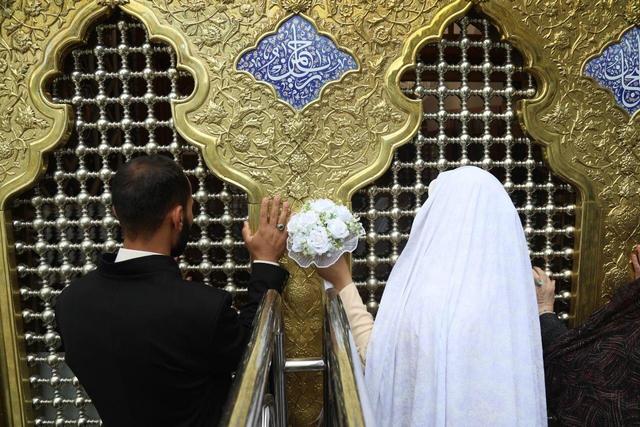 ازدواج زیر سایه امام رضا(ع)