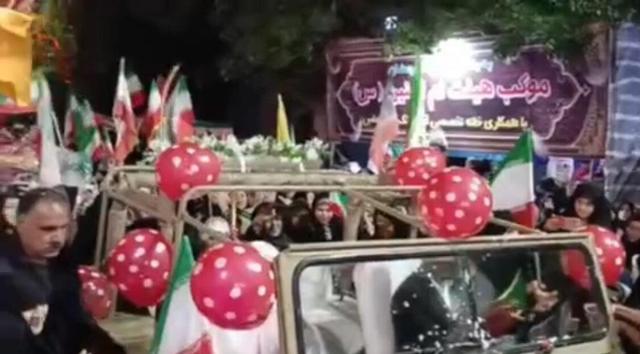 جشن ازدواج زوج سلماسی در تجمع شبانه